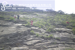 駐龍山自然巖壁攀巖順利安裝完畢