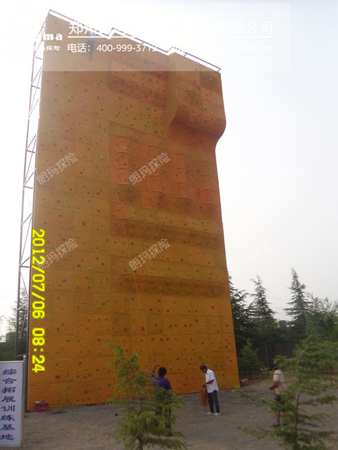 中型獨立攀巖墻（二）